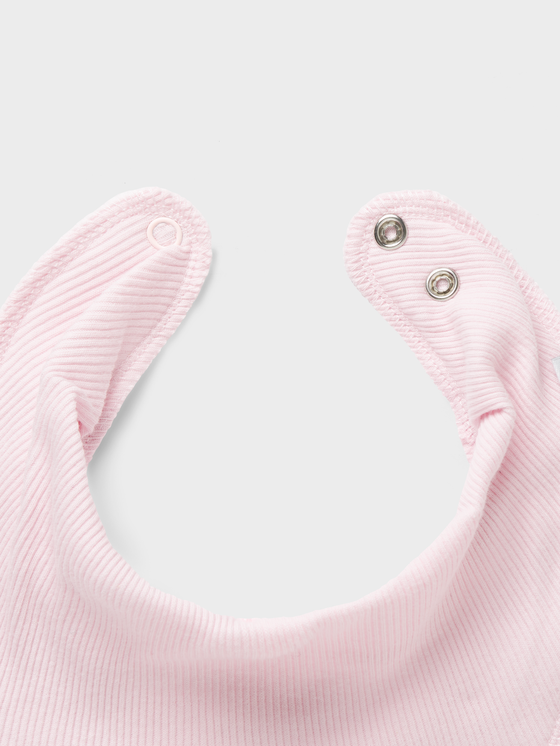 model_shot-front_full